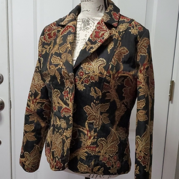 Beautiful black, gold and red tapestry jacket - Picture 1 of 6